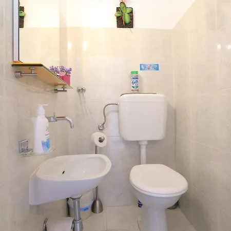 Apartment By The Sea Rastici, Ciovo - 9717